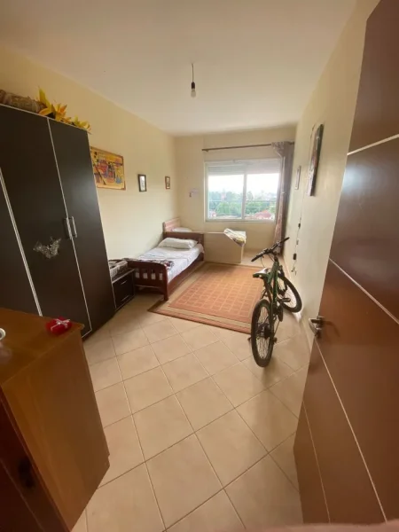 Tirane, shitet apartament 2+1+Ballkon Kati 6, 114 m² 96.000 € (Ali Shefqeti)