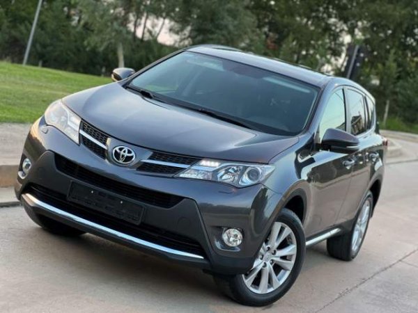 shes Toyota TOYOTA RAV 4 - AUTOMAT - NAFTE Viti 2015,