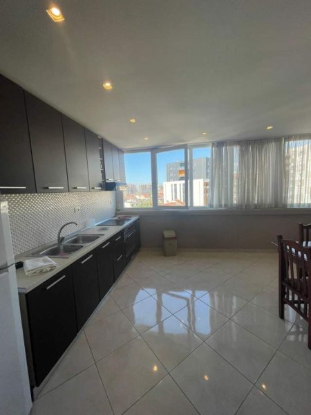 Tirane, jepet me qera 2+1+garazh kati 4, 500 Euro (Ndre mjeda)