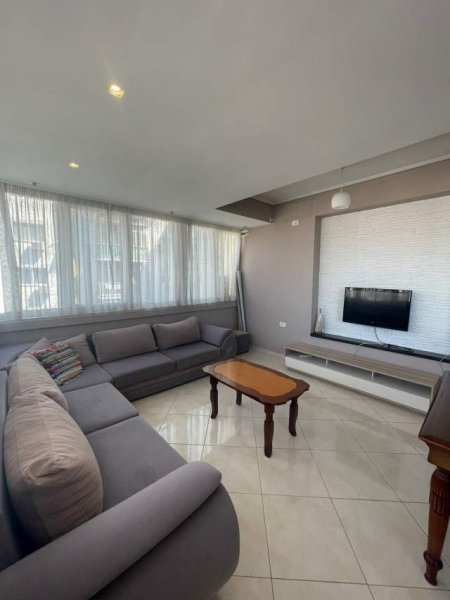 Tirane, jepet me qera 2+1+garazh kati 4, 500 Euro (Ndre mjeda)