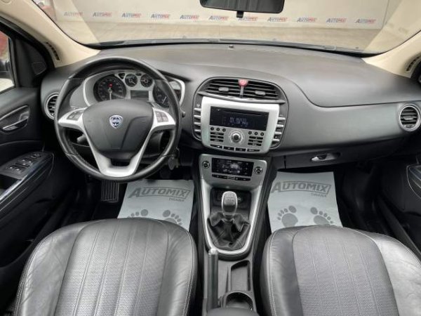 Tirane, shes makine Lancia delta Viti 2013, 5.900 Euro