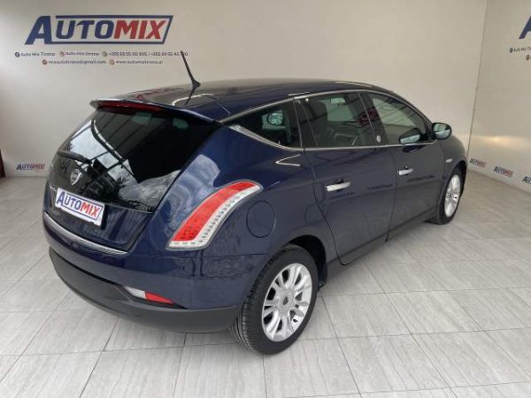 Tirane, shes makine Lancia delta Viti 2013, 5.900 Euro