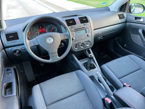 shes Volkswagen VW GOLF 5 - 1.9 NAFTE - MANUAL - 2006
