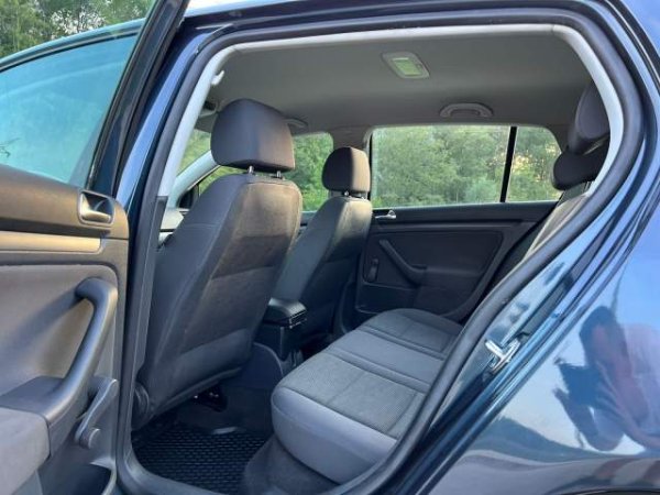 shes Volkswagen VW GOLF 5 - 1.9 NAFTE - MANUAL - 2006