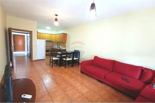 Tirane, jepet me qera apartament Kati 3, 68 m² 40.000 Leke (tefta tashko pazari ri)