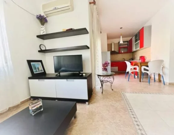 Plazh-Durres, jap me qera apartament ne plazh 1+1+BLK Kati 2, 25 Euro (te Shkëmbi Kavajës)