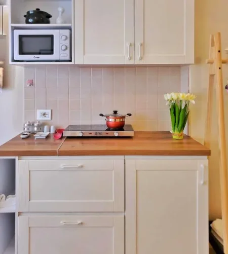 Tirane, jepet me qera garsonier Kati 7, 22 m² 2.500 Leke