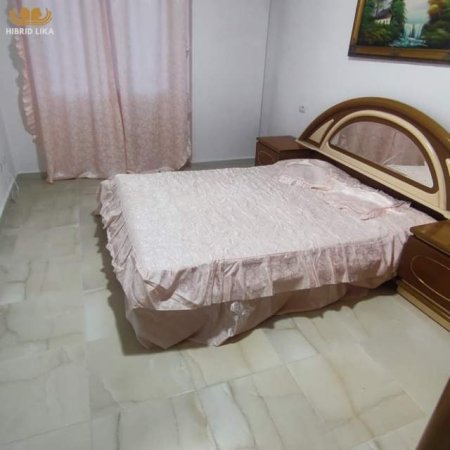 Durres, shes apartament Kati 1, 96 m² 52.000 Euro (Shkembi i Kavajes)