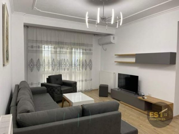 Jepet me qera Super Apartament 2+1 te Kopshti Zoologjik,prane Restorant “Gambero”