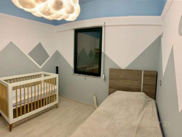 Tirane, shitet apartament 3+1+BLK Kati 3, 130 m² 170.000 Euro (kodra e diellit)