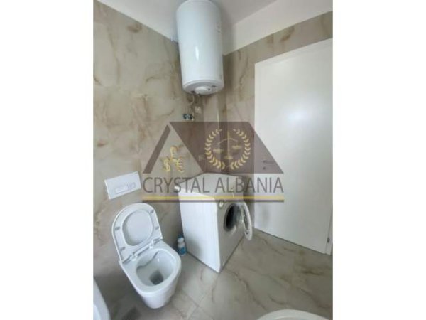 Tirane, jepet me qera apartament 1+1+BLK Kati 3, 75 m² 400 Euro