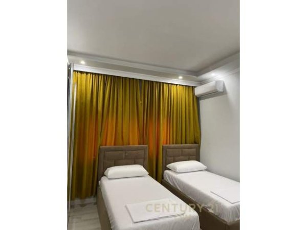 Japim me qira apartamet 2+1 te Pazari i Ri ,100 m² , 600 Euro