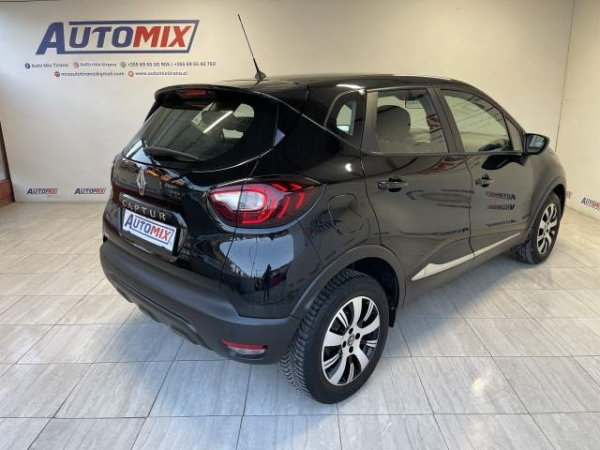 Tirane, shes makine Renault captur Viti 2018, 13.300 Euro