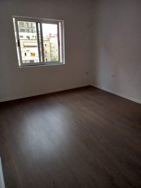 Tirane, shitet apartament 1+1+BLK Kati 5, 56 m² 66.000 Euro (irfan tomini)
