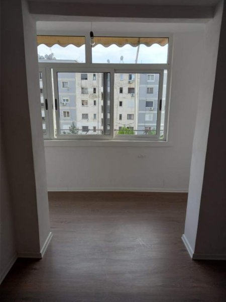 Tirane, shitet apartament 1+1+BLK Kati 5, 44 m² 56.000 Euro (irfan tomini)