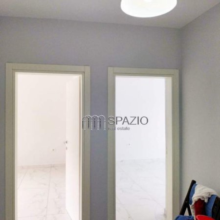 Tirane, jepet me qera apartament 3+1+BLK Kati 2, 96 m² 700 Euro (Rruga 'Muhamet Gjollesha'')