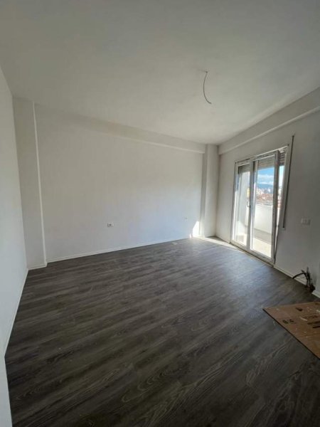 Tirane, shitet apartament 2+1+BLK Kati 4, 105 m² 152.000 Euro (Selvia)