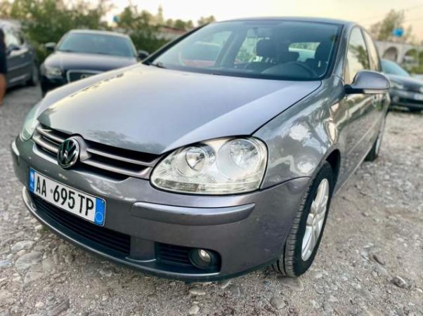 Tirane, shes makine Volkswagen Golf 5 Benzine/Gaz Viti 2008, 3800 €