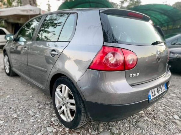 Tirane, shes makine Volkswagen Golf 5 Benzine/Gaz Viti 2008, 3800 €