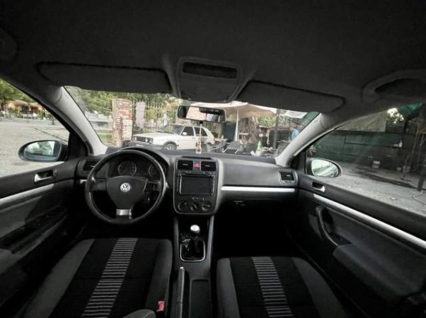Tirane, shes makine Volkswagen Golf 5 Benzine/Gaz Viti 2008, 3800 €