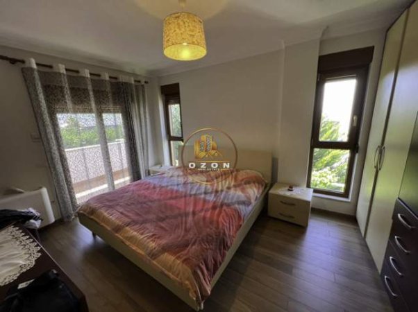 Tirane, jepet me qera Vile 3 Katshe Kati 0, 200 m² 1.500 Euro (TEG)