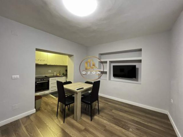 Apartament Modern dhe i Rinovuar 1+1 pranë Stadiumit Dinamo për Qira!