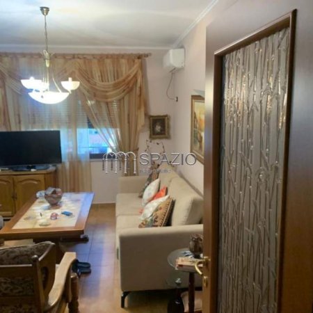 Tirane, shitet apartament Kati 7, 104 m² 1.700 Euro/m2 (Rruga ''Ismail Qemali'')