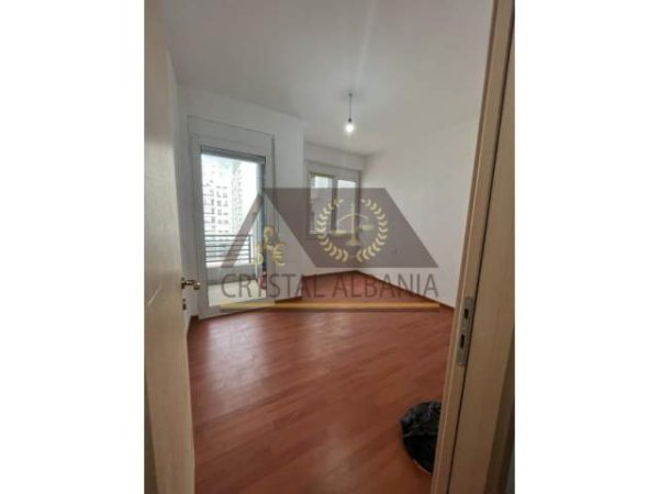 Tirane, jepet me qera apartament 2+1+BLK Kati 5, 90 m² 40.000 Leke (Rruga Ndre Mjeda)