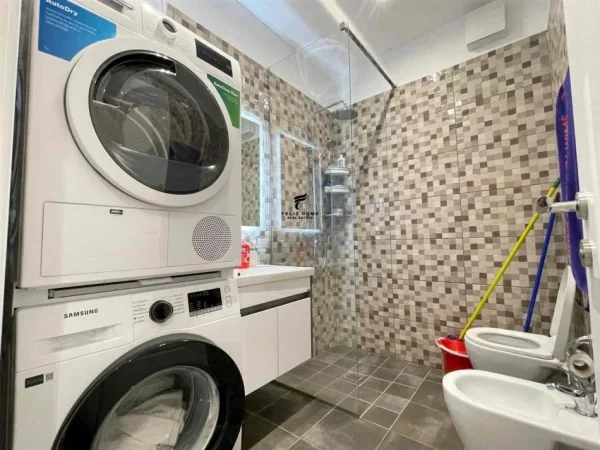 Tirane, shitet apartament 2+1 Kati 1, 111 m² 260.000 € (ALI DEMI)