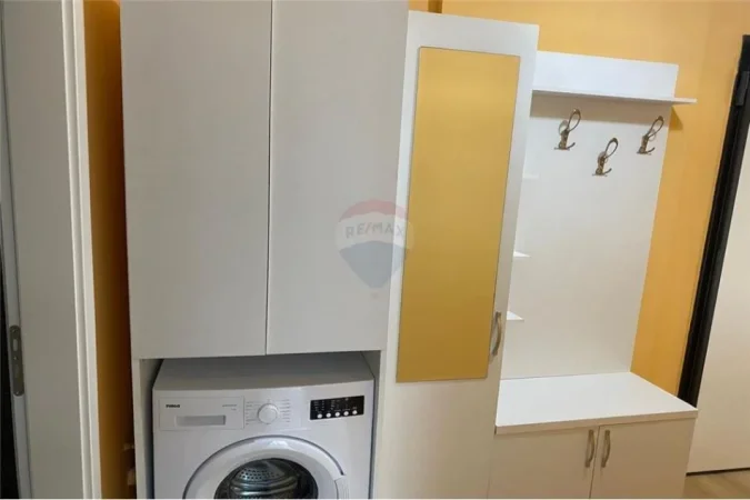 Tirane, jepet me qera 2+1 Kati 0, 93 m² 600 € (JEPET APARTAMENT ME QIRA TEK KODRA E DIELLIT)