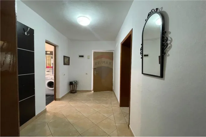 Tirane, jepet me qera apartament Kati 4, 70 m² 450 € 