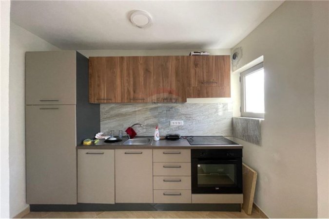 Tirane, jepet me qera apartament Kati 4, 60 m² 400 € 