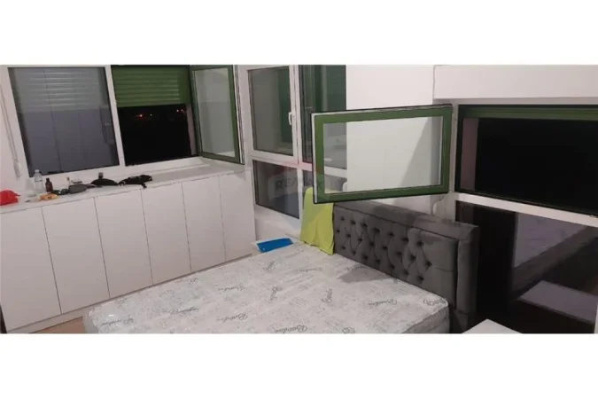 Tirane, jepet me qera apartament 2+1 Kati 5, 87 m² 420 € (JEPET APARTAMENT 2+1 ME QIRA NE ALI DEMI MANGALEM)