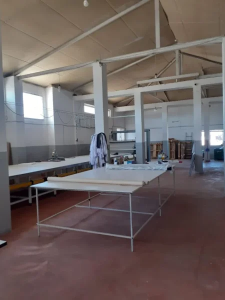 Tirane, jepet me qera Kati 2, 360 m² 750 € (Sauk)