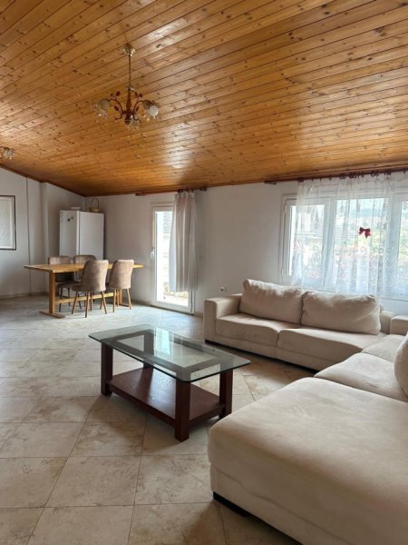 Tirane, jepet me qera apartament 1+1+Ballkon Kati 4, 70 m² 280 € (Kodra e Priftit , prane shkolles mrekullia)