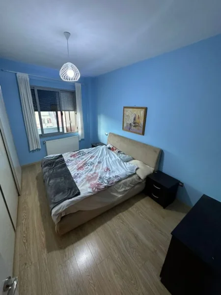 Tirane, jepet me qera apartament 2+1+Aneks+Ballkon Kati 7, 101 m² 500 €
