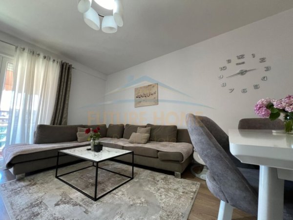 Tirane, shitet apartament 2+1 Kati 5, 105 m² 210.000 € (Unaza e re)