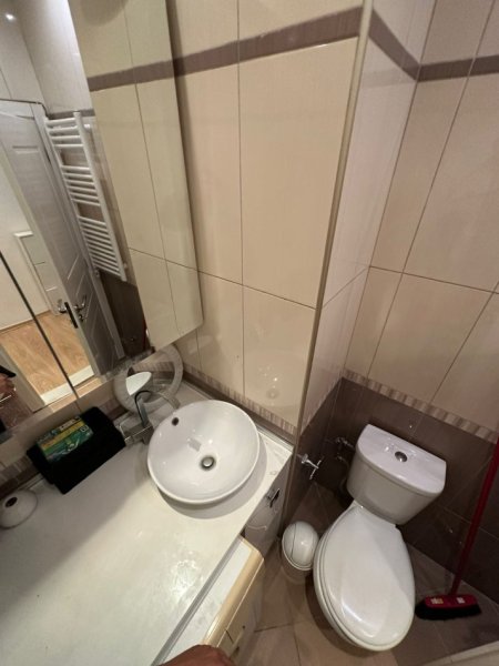 Tirane, jepet me qera apartament 2+1+Ballkon Kati 6, 103 m² 500 € (Brryli)