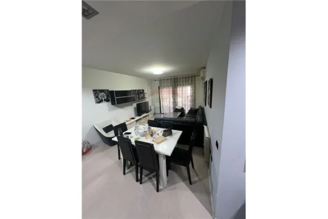 Tirane, shitet apartament 2+1 Kati 4, 108 m² 230.000 € (Apartament 2+1 ne shitje te Komuna e Parisit)
