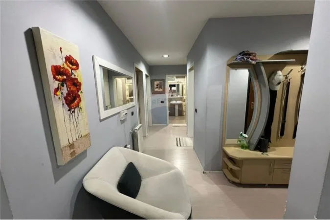 Tirane, shitet apartament 2+1 Kati 4, 108 m² 230.000 € (Apartament 2+1 ne shitje te Komuna e Parisit)