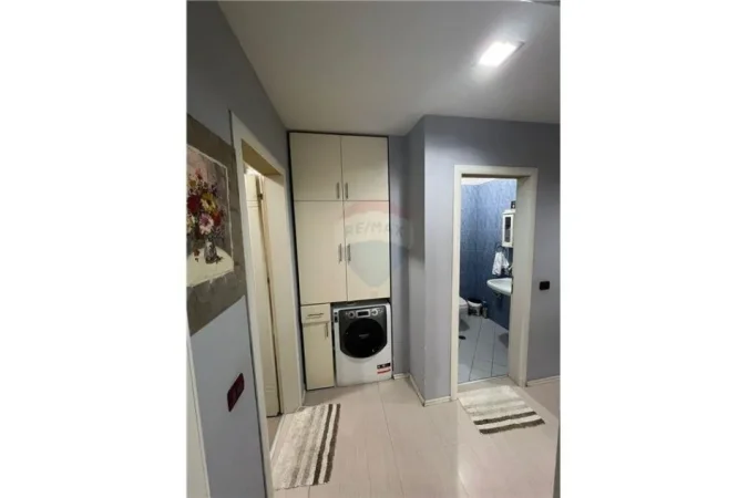 Tirane, shitet apartament 2+1 Kati 4, 108 m² 230.000 € (Apartament 2+1 ne shitje te Komuna e Parisit)