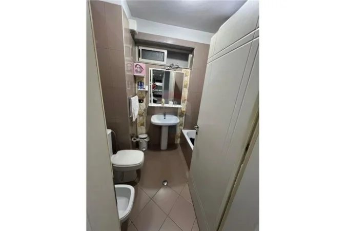 Tirane, shitet apartament 2+1 Kati 4, 108 m² 230.000 € (Apartament 2+1 ne shitje te Komuna e Parisit)