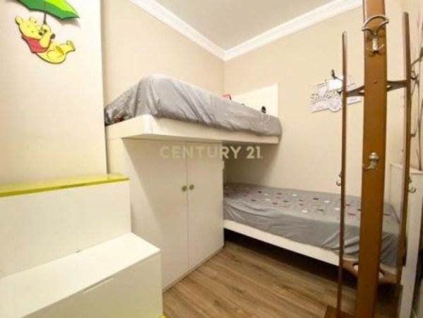 Tirane, jepet me qera apartament 2+1 Kati 3, 90 m² 460 € (Astir)