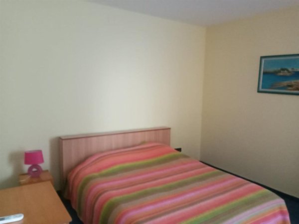 Tirane, jepet me qera apartament 2+1 Kati 7, 90 m² 600 € (blloku)