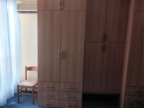 Tirane, jepet me qera apartament 2+1 Kati 7, 90 m² 600 € (blloku)