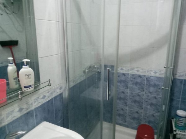 Tirane, jepet me qera apartament 2+1 Kati 7, 90 m² 600 € (blloku)