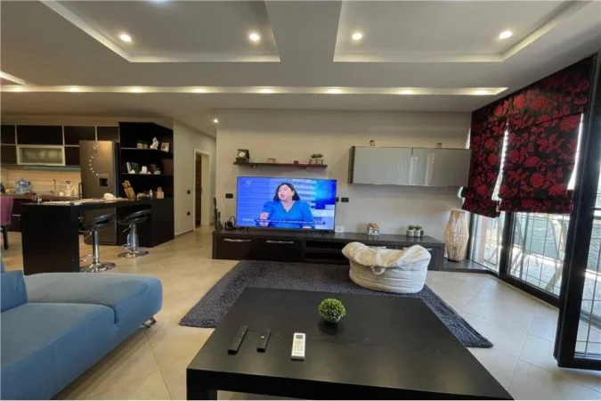 Tirane, jepet me qera apartament 2+1 Kati 4, 112 m² 850 € (Kopshti Zoologjik)