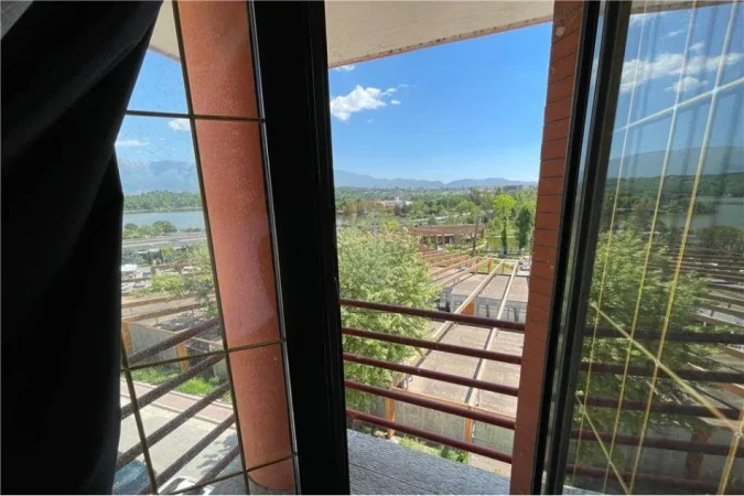 Tirane, jepet me qera apartament 2+1 Kati 4, 112 m² 850 € (Kopshti Zoologjik)