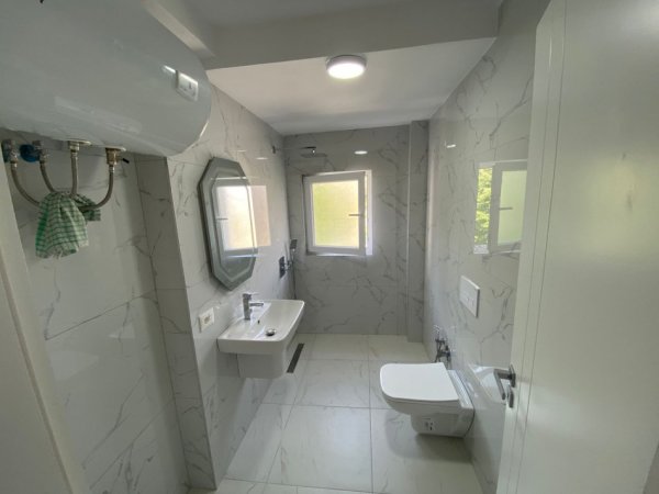 Tirane, shitet apartament 2+1 Kati 3, 62 m² 160.000 € (Ish Ekspozita)