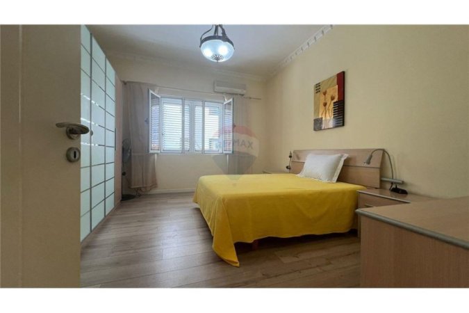 Tirane, jepet me qera apartament 2+1 Kati 2, 95 m² 600 € (myslym shyri)